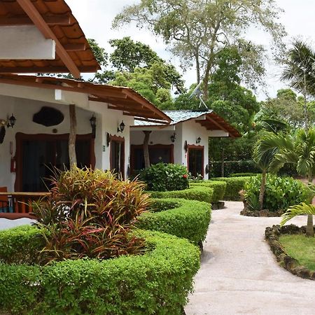 Piedras Blancas Lodge Puerto Ayora (Galapagos Islands) Exterior foto